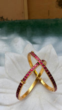 Load image into Gallery viewer, Red kundan openable kundan stone bangle
