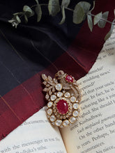 Load image into Gallery viewer, Silver brooch 1
