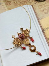 Load image into Gallery viewer, Vintage statement pendant
