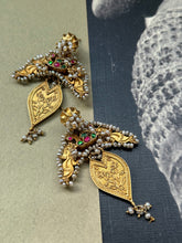 Load image into Gallery viewer, Gold polish silver 925 earrings

