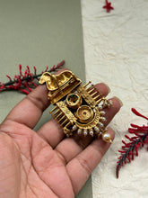 Load image into Gallery viewer, Vintage style statement pendant
