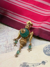 Load image into Gallery viewer, Vintage style statement pendant
