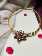 Load image into Gallery viewer, Statement vintage style pearl hasli
