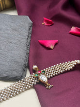 Load image into Gallery viewer, Kundan and pearl choker in silver 925
