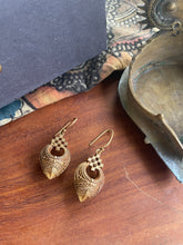 Load image into Gallery viewer, Vintage inspired (925 silver) earrings in gold polish-3
