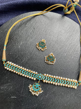 Load image into Gallery viewer, Turquoise attigai necklace with earrings
