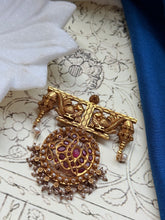 Load image into Gallery viewer, Vintage style statement pendant
