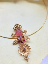 Load image into Gallery viewer, Statement vintage style pendant
