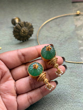 Load image into Gallery viewer, Vintage style hasli pendant set
