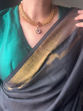 Load image into Gallery viewer, Statement vintage style necklace
