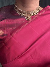 Load image into Gallery viewer, Statement white kundan necklace with earrings
