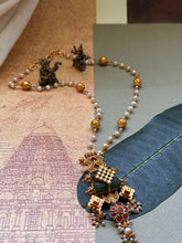 Load image into Gallery viewer, Vintage style pendant with pearl chain
