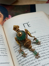 Load image into Gallery viewer, Vintage style statement pendant
