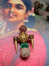 Load image into Gallery viewer, Vintage style statement pendant
