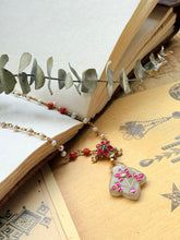 Load image into Gallery viewer, Dainty Inlay work necklace in natural aventurine and gemstones
