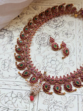 Load image into Gallery viewer, Statement mango necklace with earrings in silver 925 and gold polish

