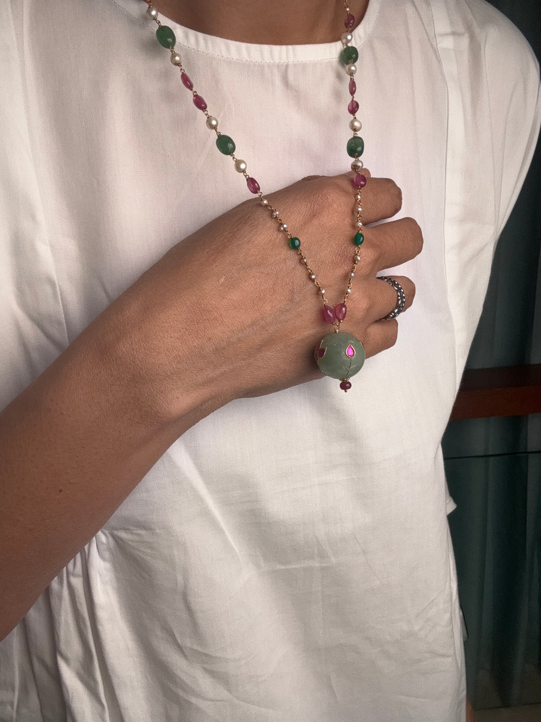 Dainty Inlay work neckpiece in natural aventurine and gemstones