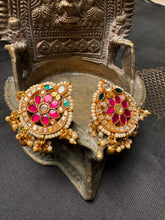 Load image into Gallery viewer, Silver 92.5 gold polish kundan earrings
