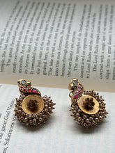 Load image into Gallery viewer, Vintage style statement earrings

