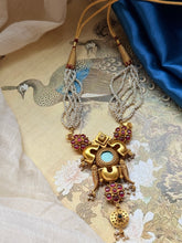 Load image into Gallery viewer, Vintage style statement pendant
