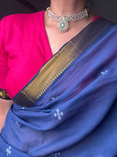 Load image into Gallery viewer, Statement pearl choker
