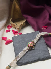 Load image into Gallery viewer, Kundan and pearl choker in silver 925
