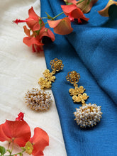 Load image into Gallery viewer, Vintage style statement earrings
