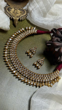 Load image into Gallery viewer, Statement kundan choker set
