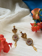 Load image into Gallery viewer, Vintage style statement earrings
