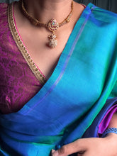 Load image into Gallery viewer, Statement attigai in silver 925 and gold polish
