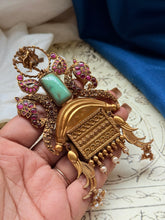 Load image into Gallery viewer, Vintage style statement pendant
