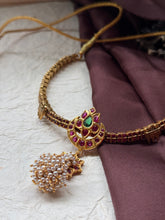 Load image into Gallery viewer, Statement attigai in silver 925 and gold polish
