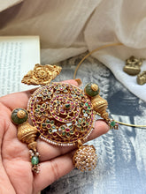 Load image into Gallery viewer, Rakodi statement pendant in silver 925 and gold polish
