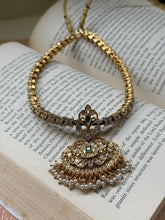 Load image into Gallery viewer, Vintage style statement attigai with cut stones in 925 silver
