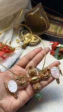 Load image into Gallery viewer, Statement vintage pendant hasli necklace
