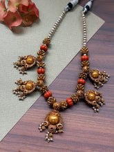 Load image into Gallery viewer, Vintage style statement necklace
