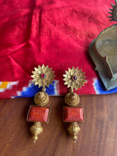 Load image into Gallery viewer, Silver 925 gold polish vintage coral earrings
