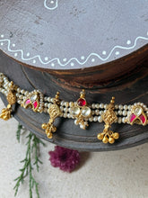 Load image into Gallery viewer, One of a kind silver pearl kundan choker

