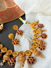 Load image into Gallery viewer, Statement vintage style necklace set in silver 925 &amp; gold polish
