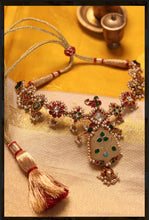 Load image into Gallery viewer, Statement kundan neckpiece 3
