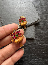 Load image into Gallery viewer, Silver 92.5 gold polish kundan dolki earrings
