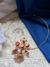 Load image into Gallery viewer, Vintage style statement pendant
