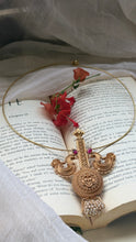 Load image into Gallery viewer, Vintage style pendant in silver 925 and gold polish
