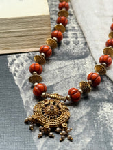 Load image into Gallery viewer, Kundan necklace in silver 925 and gold polish
