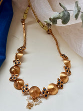 Load image into Gallery viewer, Vintage style necklace
