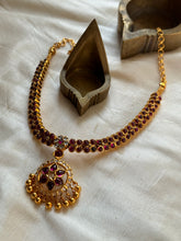 Load image into Gallery viewer, Antique gold polish classic adigai necklace
