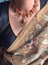 Load image into Gallery viewer, Coral necklace in silver 925 and gold polish
