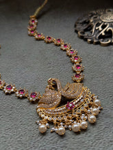 Load image into Gallery viewer, Vintage style swan necklace with cut stones
