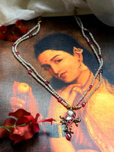 Load image into Gallery viewer, Pearl bunch necklace
