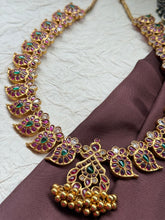 Load image into Gallery viewer, Statement mango necklace in silver 925 in gold polish

